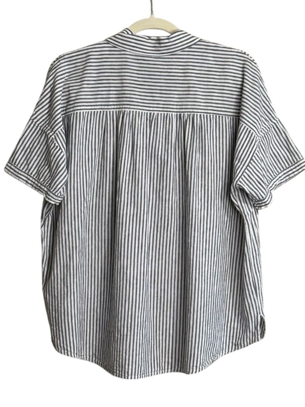 Splendid Linen blend Short-Sleeve Button-Down Shirt - Gray & White Stripes - Picture 7 of 7